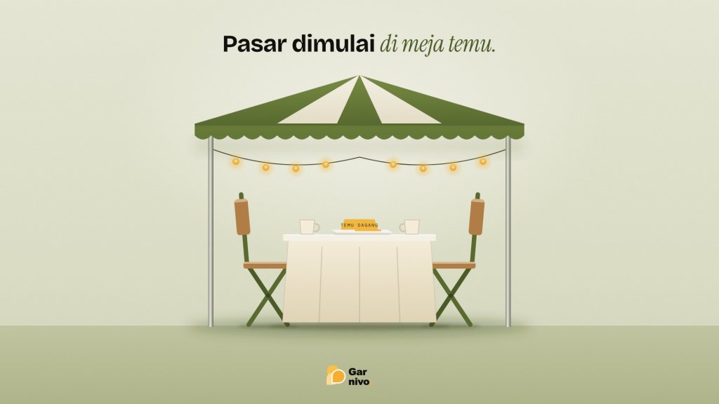 Tenda festival bergaris hijau lumut dengan untai lampu amber, meja bertaplak dan dua kursi lipat saling berhadapan untuk temu dagang.